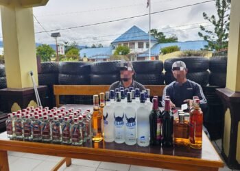 Polres Jayawijaya Amankan 11 Karton Miras Berlabel di Bandara Wamena