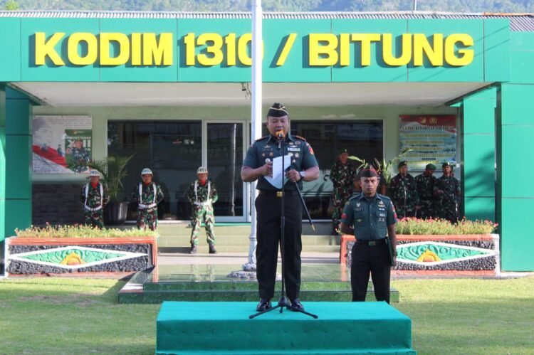 Pimpin Upacara 17-an dan Jam Komandan, Dandim 1310/Bitung Ingatkan Pam Personel dan Bijak Menggunakan Medsos