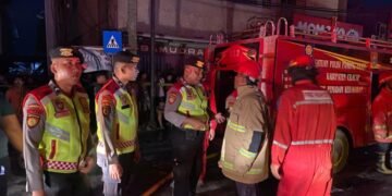 Polresta Cilacap Sigap Amankan Kebakaran Pusat Perbelanjaan, Evakuasi Warga Hingga Pengamanan Aset