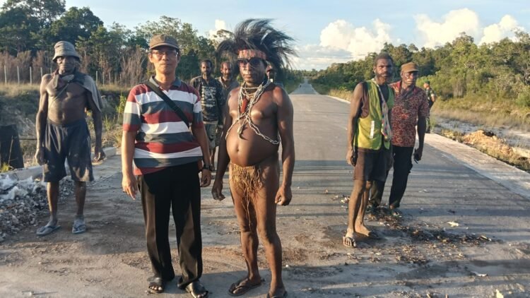 Kapolres Mappi Fasilitasi Mediasi, Pemilik Hak Ulayat Sepakat Buka Blokade Jalan Trans Kepi–Asgon