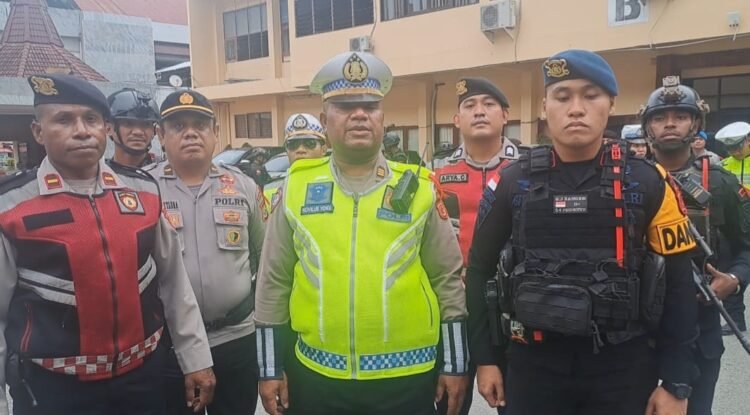 H-3 Lebaran, Satgas Operasi Ketupat Cartenz Polda Papua Perketat Pengamanan di Pusat Keramaian dan Tempat Ibadah