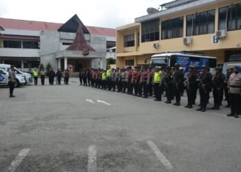 Apel Pagi Hari Ketujuh Operasi Ketupat Cartenz 2026, Personel Polda Papua Ditekankan Humanis dan Siap Siaga