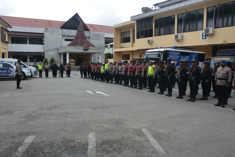 Apel Pagi Hari Ketujuh Operasi Ketupat Cartenz 2026, Personel Polda Papua Ditekankan Humanis dan Siap Siaga
