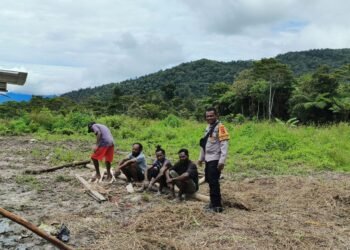 Bhabinkamtibmas Guwage Intensifkan DDS, Ajak Warga Jauhi Narkoba dan Perkuat Kamtibmas