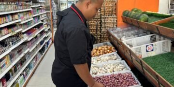 Polres Jayawijaya Lakukan Pengecekan Harga Beras di Retail Modern dan Pasar Tradisional Wamena