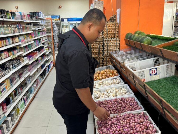 Polres Jayawijaya Lakukan Pengecekan Harga Beras di Retail Modern dan Pasar Tradisional Wamena