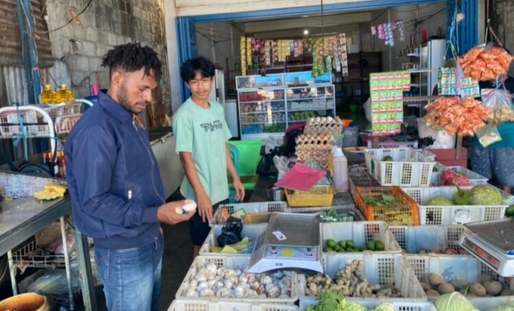Polres Jayawijaya Lakukan Pengecekan Harga Beras di Retail Modern dan Pasar Tradisional Wamena