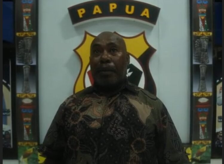 Kapolda Papua Terima Aspirasi Ondofolo Yobeh, Siap Bantu Perbaikan Jembatan dan Dukung Festival Kampung