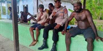 Polsek Muara Tami Sambangi Warga Kampung Mosso, Berikan Himbauan Harkamtibmas Di Wilayah Perbatasan RI-PNG