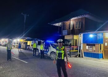 Patroli Blue Light Malam Minggu, Satlantas Polres Waropen Perkuat Keamanan dan Ketertiban Lalu Lintas
