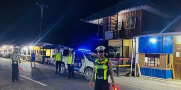 Patroli Blue Light Malam Minggu, Satlantas Polres Waropen Perkuat Keamanan dan Ketertiban Lalu Lintas