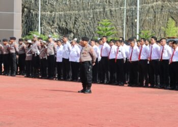 Apel Pagi Gabungan Polda Papua, Kabid Propam Tekankan Disiplin, Efisiensi Energi dan Profesionalisme Personel 