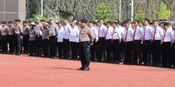 Apel Pagi Gabungan Polda Papua, Kabid Propam Tekankan Disiplin, Efisiensi Energi dan Profesionalisme Personel 