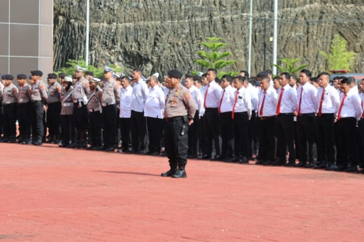 Apel Pagi Gabungan Polda Papua, Kabid Propam Tekankan Disiplin, Efisiensi Energi dan Profesionalisme Personel 