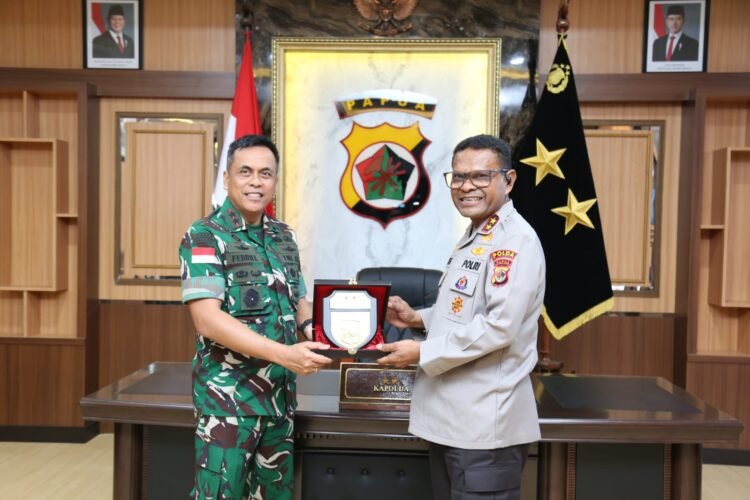 Audiensi Kapolda Papua Bersama Pangdam XVII/Cenderawasih Perkuat Sinergitas TNI–Polri