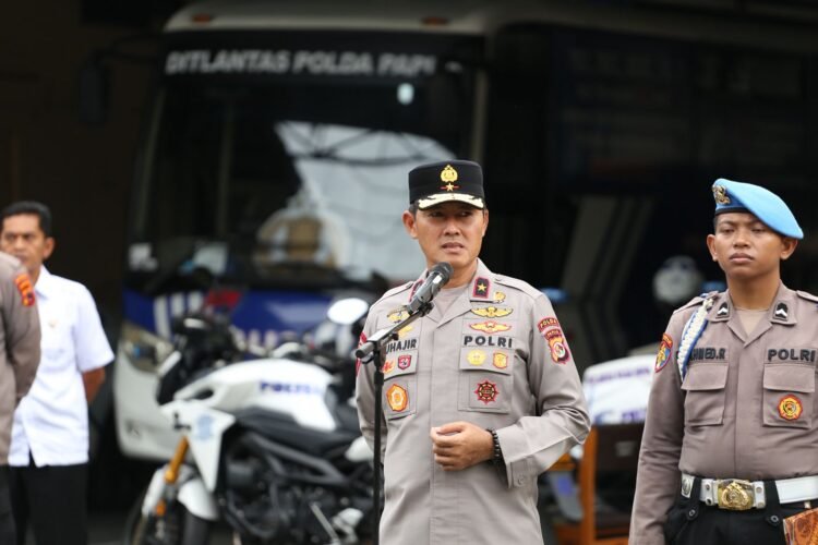 Wakapolda Papua Pimpin Apel Peringatan Hari Buruh 2026, Tekankan Pengamanan Profesional dan Humanis