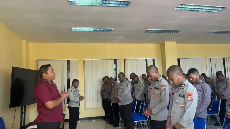 Hari Ke-4 Pelaksanaan PNPP, Polda Papua Perkuat Pembinaan Mental dan Disiplin Personel