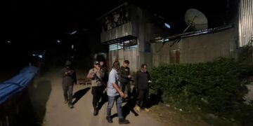 Patroli Malam Humanis, Regu Siaga II Polres Tolikara Perkuat Kamtibmas di Kota Karubaga 