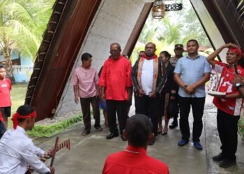 Wakili Kapolres Sarmi, Kabag Log Hadiri Perayaan HUT Pattimura ke-209 di Tafarewar Beach