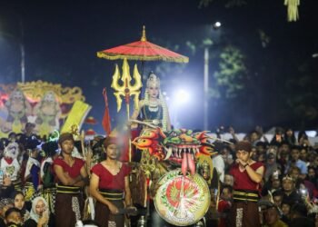 Kirab Milangkala Tatar Sunda, Nuansa Budaya Semarakkan Bandung