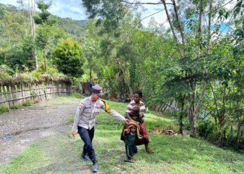 Sat Binmas Polres Tolikara Intensifkan Sambang dan Edukasi Kamtibmas Jelang Hari Raya Idul Adha 1447 Hijriah