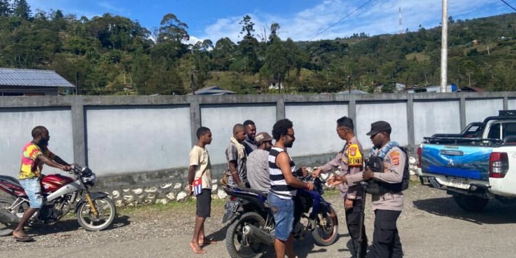 Tokoh Masyarakat Papua Apresiasi Peran Satgas Damai Cartenz Jaga Stabilitas Keamanan