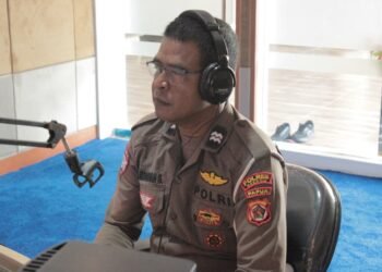 Polisi Menyapa di RRI Jayapura, Satlantas Polres Keerom Ajak Masyarakat Wujudkan Budaya Tertib Berlalu Lintas