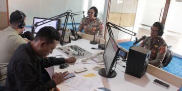 Polisi Menyapa di RRI Jayapura, Satlantas Polres Keerom Ajak Masyarakat Wujudkan Budaya Tertib Berlalu Lintas 