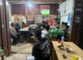 Jalin Keakraban dengan Warga, Polsek Arso Timur Gelar NGOPI dan Nobar Bersama Masyarakat Kampung Pitewi