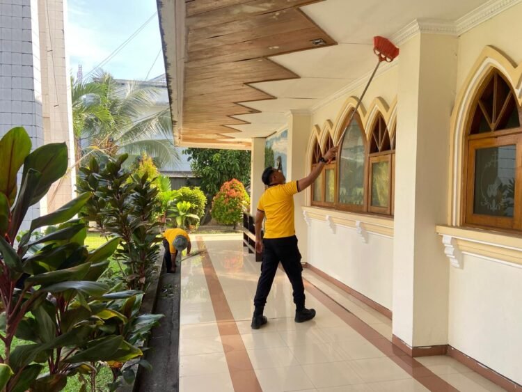 Sambut Hari Bhayangkara ke-80, Polda Papua Gelar Bakti Religi di Gereja GKI Pengharapan Jayapura