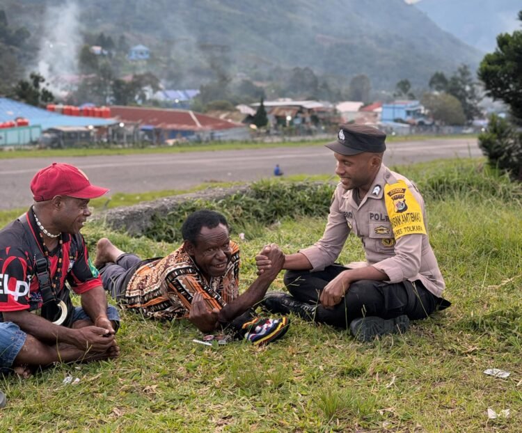 Sportivitas dan Semangat Juang Warnai Hari Kelima Turnamen Badminton Terbuka Piala Kapolda Papua Cup 2026