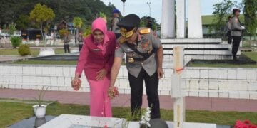 Maknai Hari Bhayangkara ke-80, Polda Papua Gelar Ziarah Rombongan di TMP Kusuma Trikora