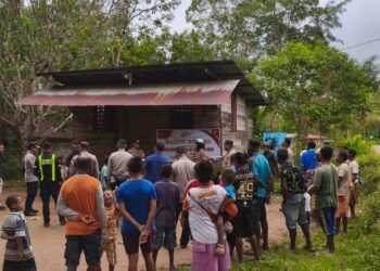 Polres Boven Digoel Salurkan 100 Paket Sembako, Wujud Kepedulian Polri di Hari Bhayangkara ke-80