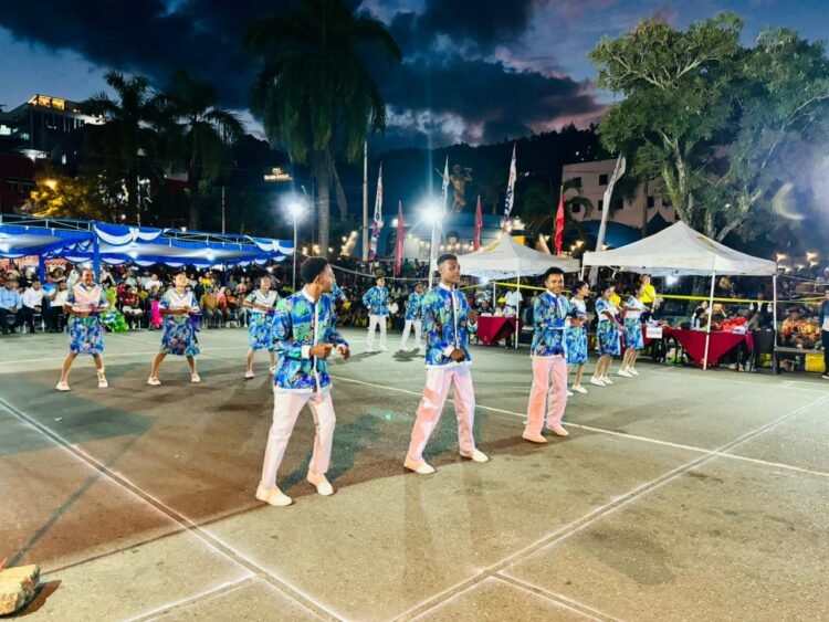 Meriahkan Hari Bhayangkara ke-80, Lomba Yospan Hari Kedua Tampilkan Semangat Budaya Papua di Taman Imbi