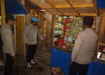 Patroli Malam Polsek Kelila, Hadirkan Rasa Aman bagi Pedagang di Pasar Kelila