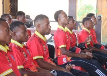 Peduli Sarana Ibadah, Polsek Bonggo Serahkan Bantuan kepada Panitia Pembangunan Gereja