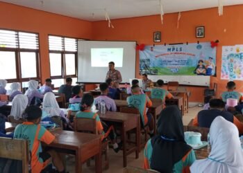 Bentengi Generasi Muda dari Judi Online, Kapolsek Tanah Miring Edukasi Siswa Baru di Masa MPLS