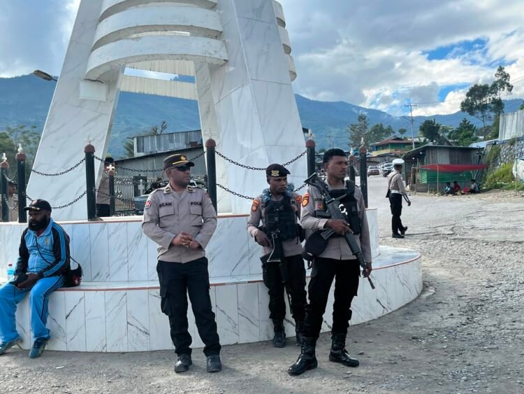 Hadir Beri Rasa Aman, Regu Siaga III Polres Tolikara Intensifkan Patroli Dialogis di Kota Karubaga