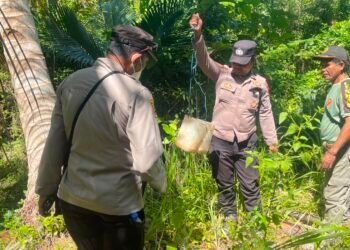 Polsek Okaba Gencarkan Razia Miras Lokal, Puluhan Liter Sagero Dimusnahkan di Kampung Dufmira