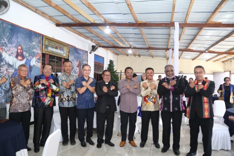 Kapolda Papua Hadiri Peletakan Batu Pertama Renovasi Gereja Oikumene Bahtera Hayat Kodaeral X