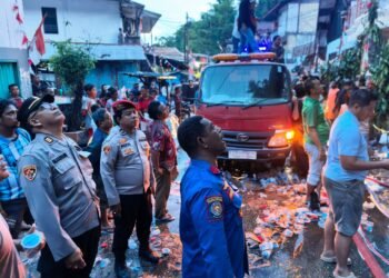 Polresta Jayapura Kota Respons Cepat Kebakaran di Apo Kali, Satu Unit Rumah Mengalami Kerusakan