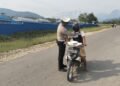 Satlantas Polres Mamberamo Tengah Gelar Strong Point Pagi, Hadir Berikan Pelayanan dan Wujudkan Kamseltibcar Lantas